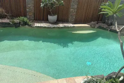 Image de Shabby-chic, relaxed beach house situated within easy walking distance to beach.