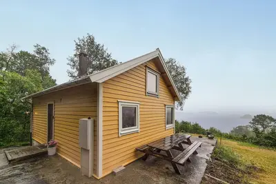Image de Belle maison à Aksdal avec vue sur la.