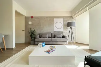 Image de geko | Syberia _2BR in Miraflores near the Malecon