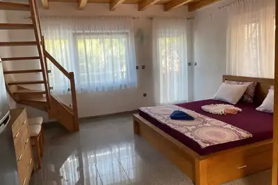 Image de Appartement de deux chambres prés de la plage Baie Pribinja, Hvar (A-24171-e)