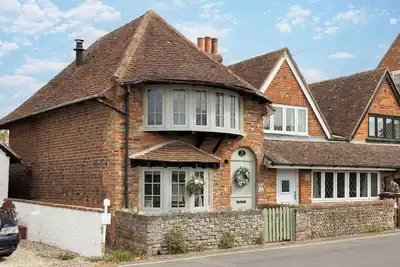 Image de Cosy Character Cottage by the Sea