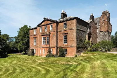 Image de 10 chambres à coucher à Dumfries