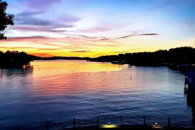 Image de Lake Life reimagined! Margarita Sunsets! 17mm