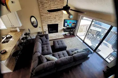 Image de Wow! Location! Incredible Views!