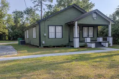 Image de 3-bedroom house in beautiful Valdosta with WiFi, Ac. Enjoy your stay
