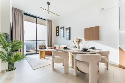 Image de Newly Furnished Apartment near Circle Mall with Marina Views, Binghatti Onyx by Deluxe Holiday Homes