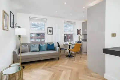 Image de Premium - 1 Br Flat with Terrace