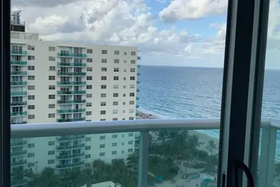 Image de Ocean View Apartment by Miami Te Espera