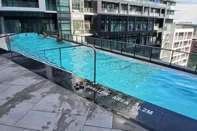 Image de Luxury 2 Bedrooms appartment near Cn tour