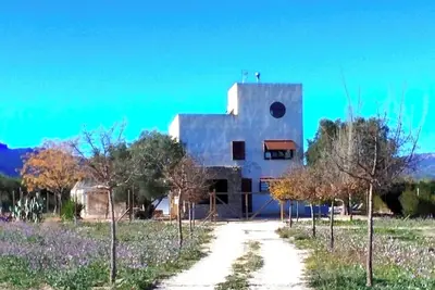 Image de Isolated house 3km from Moratalla. Disconnect.