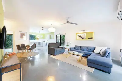 Image de Casuarina Cove Foreshore Tropical Escape near Cbd