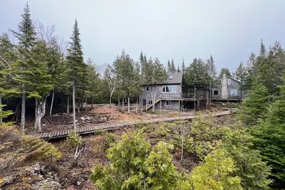 Image de Boardwalk Pines at Tobermory