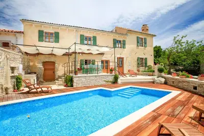 Image de Villa Gelice - Trois Chambres Villa, Couchages 6