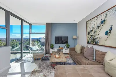 Image de Chic City Escape at The Apex on Smuts