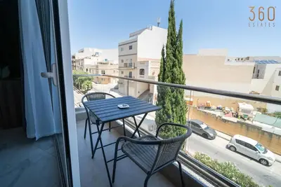 Image de Spacious 1br home with comfortable bed w/Wifi & Ac