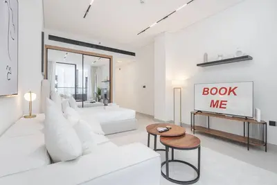 Image de Business Bay Studio with private Jacuzzi!