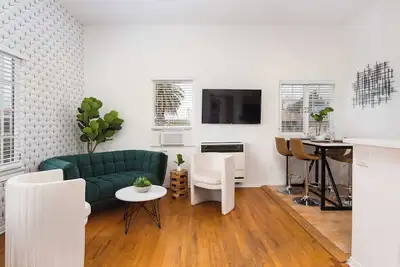 Image de Private Luxury Interior 2Bedroom Apt!