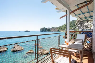 Image de GuestHost - Villa Vittoria - House on the Cliff