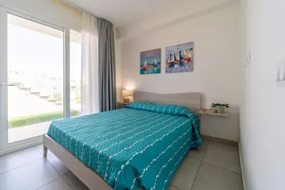Image de Charming 40 sqm flat with seaview, for up to 4 people, located inside the renowned Borgo 84 residence, equipped with swimming pool and cycle path. The property is located just 3 km from the center of Marzamemi, one of the most fascinating seaside village