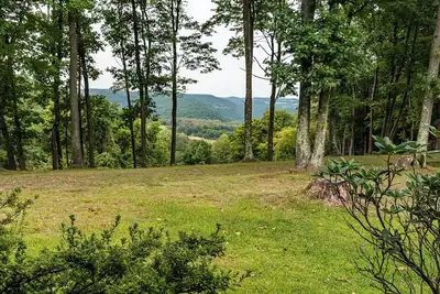 Image de Peaceful Escape Ben Franklin Range  4-bedroom lodge in Kittanning, Pa. Book now