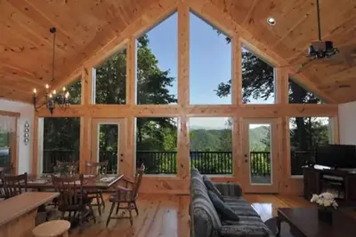 Image de Popular Cabin! Lake and Mountain Views, Wi-fi, Tv's, Ld calling near Topton, Nc