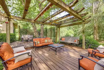 Image de Waterfront Home w/ Playground Near DeGray & Caddo!