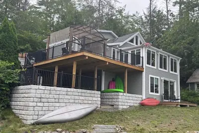 Image de Lakefront Retreat