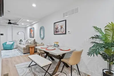 Image de Beautiful home w/ Keyless Entry Near Stadium