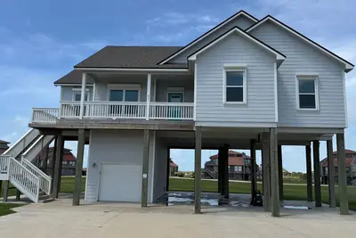 Image de New modern 3-bedroom house in walking distance to Matagorda Beach, Pet friendly