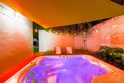 Image de Edgewater Retreat w/ Pool, Hot Tub, Game Room, +More!