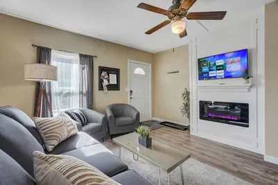 Image de Remote Work Ready • Prime Downtown Spot