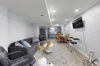 Image de Brand new 2 bedrooms, 1 bath, Basement Apartment