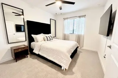 Image de Spacious 4-bedroom condo with WiFi and Ac in pleasant Haverhill