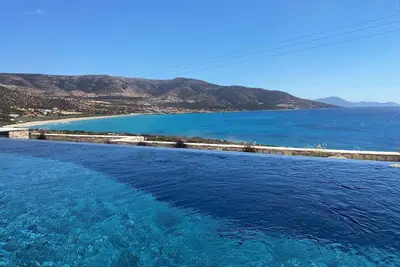 Image de Villa Prestige à Naxos - Cyclade – Luxe, Piscine Privée, Vue mer et Plage à Pied