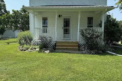 Image de Farmhouse in Grand Blanc - 3 bedrooms near Lakes & Eats