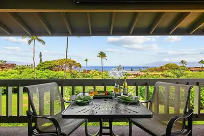 Image de New Listing! Escape in style, upgraded 2bd charm