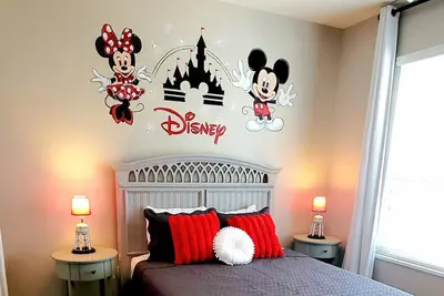 Image de Mickeys 3bdrm Hideaway with Pool 20min from Parks