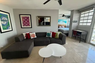 Image de Diplo-Studio at Condado beach area