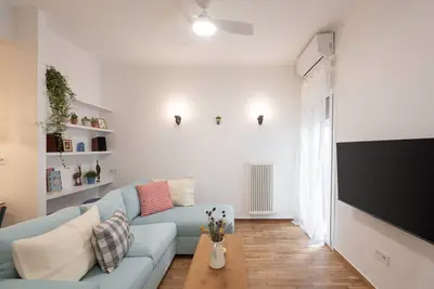 Image de 1br Next to Metro | Modern Comfort