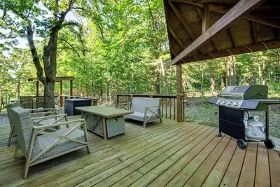 Image de Walk to Pomme de Terre Lake: Pet-Friendly Escape