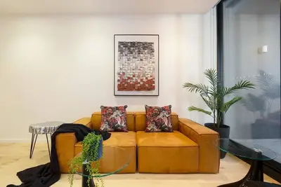Image de St Kilda Meets Nyc ~ New York-style Apt + Parking