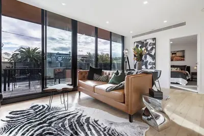 Image de ◤Trendy New York-Style Condo in Vibrant St Kilda◢