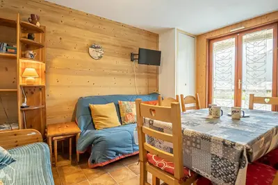 Image de Appartement avec terrasse ensoleillée, animaux admis, parking inclus
