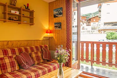 Image de Studio fonctionnel avec balcon pour 3 personnes