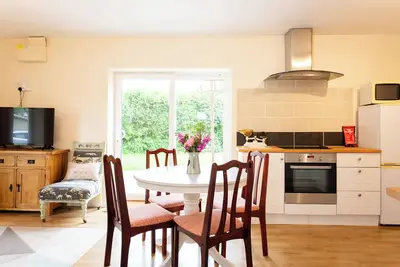 Image de Cottage on the Somerset Levels set in 6 acres of beautiful glamping site