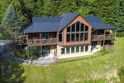 Image de Changes In Attitude - Awesome View & Hot Tub In Wears Valley