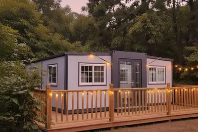 Image de Modern Foldable Container Home • Unique Stay Near Pipestem Park