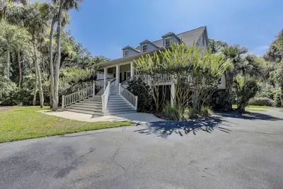 Image de Welcome to 20 Sea Lane – Your New Favorite Hilton Head Island Retreat