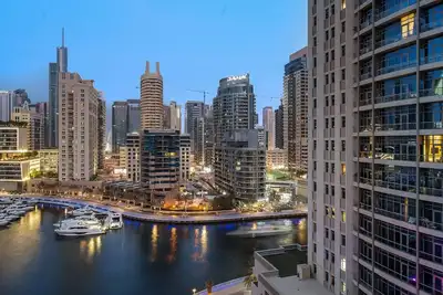 Image de Elegant 1br w/ Marina Views | Pool, Balcony, Dining Nearby