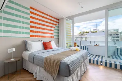 Image de Sea View and Balcony with Bathtub | Q11